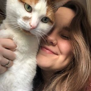 Meet your Posher, Olivia